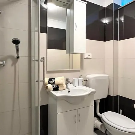 Apartment Clerisseau