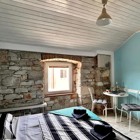 Clerisseau Apartment
