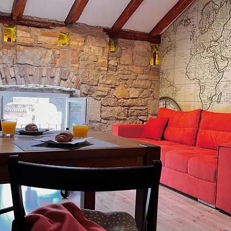 Clerisseau Apartment *